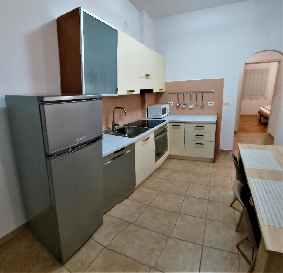 Apartments Aurora Near Beach ميدولين المظهر الخارجي الصورة